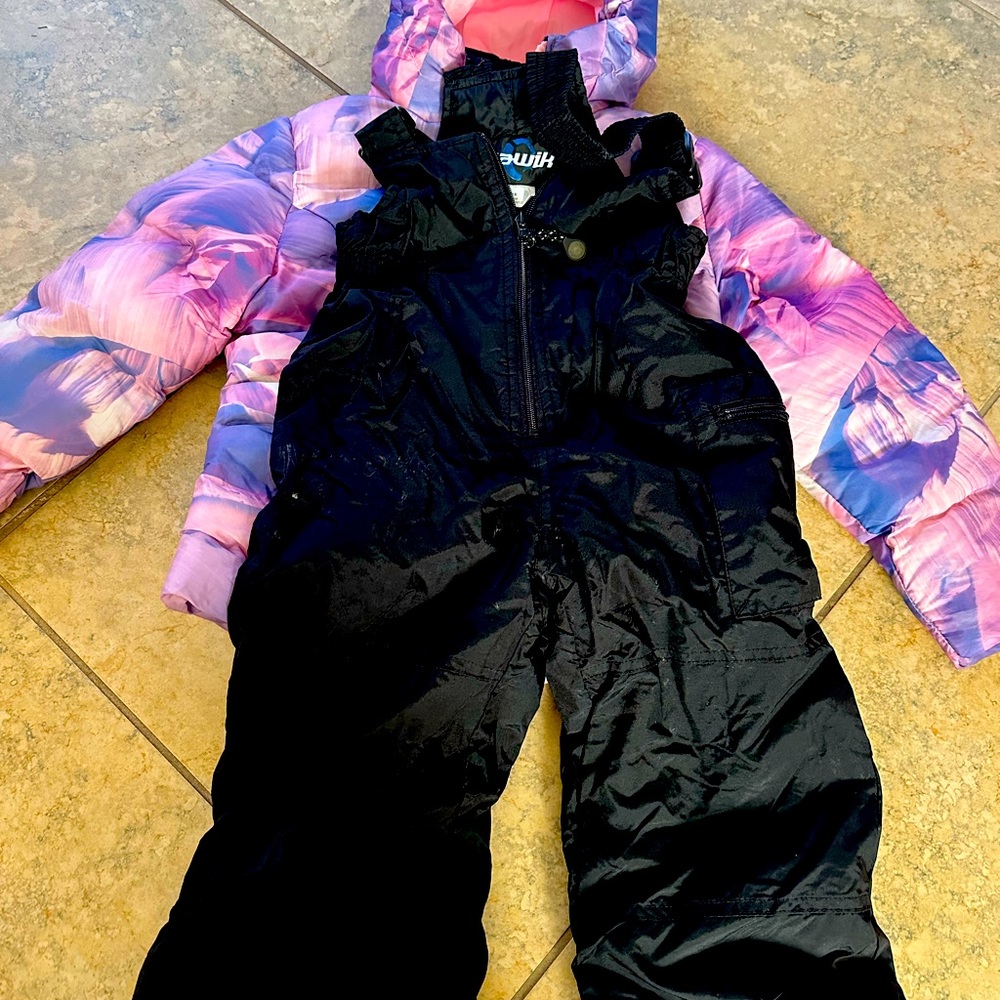 Girls XS (4-5) Ski Jacket and Bib (used)